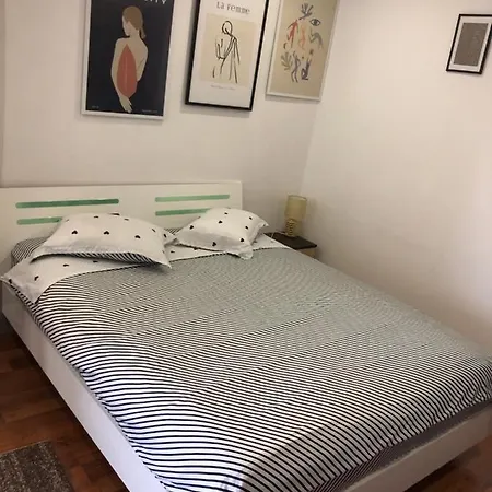 Garsoniera Relax Drumul Taberei 布加勒斯特