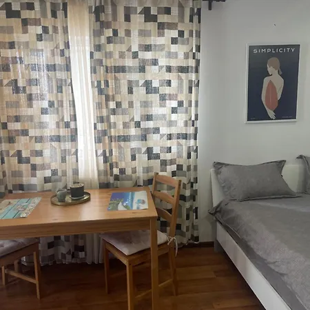 דירה Garsoniera Relax Drumul Taberei *