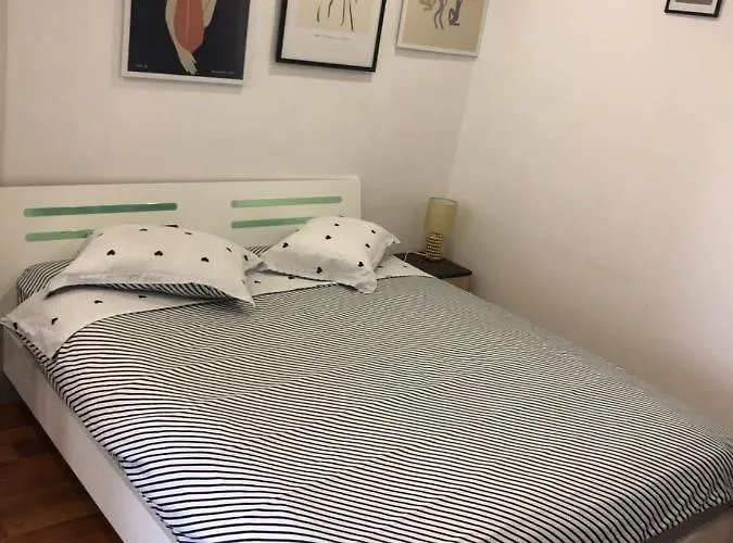 Garsoniera Relax Drumul Taberei Бухарест